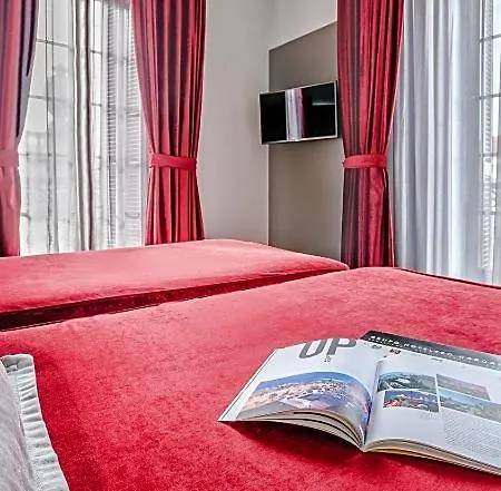 Hotel Ciutadella 4*